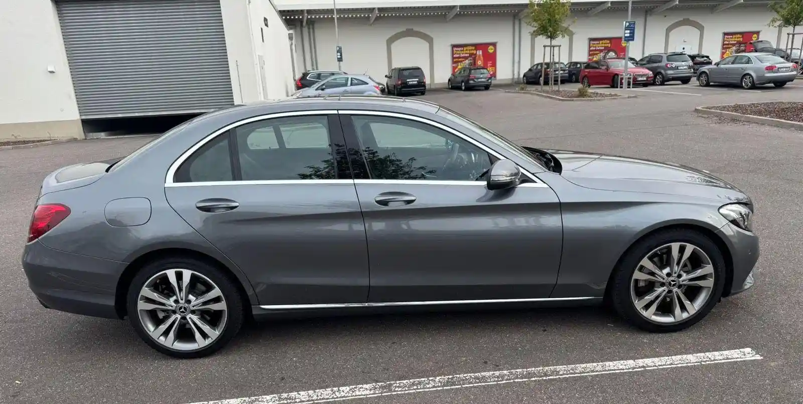 Mercedes-Benz E 200