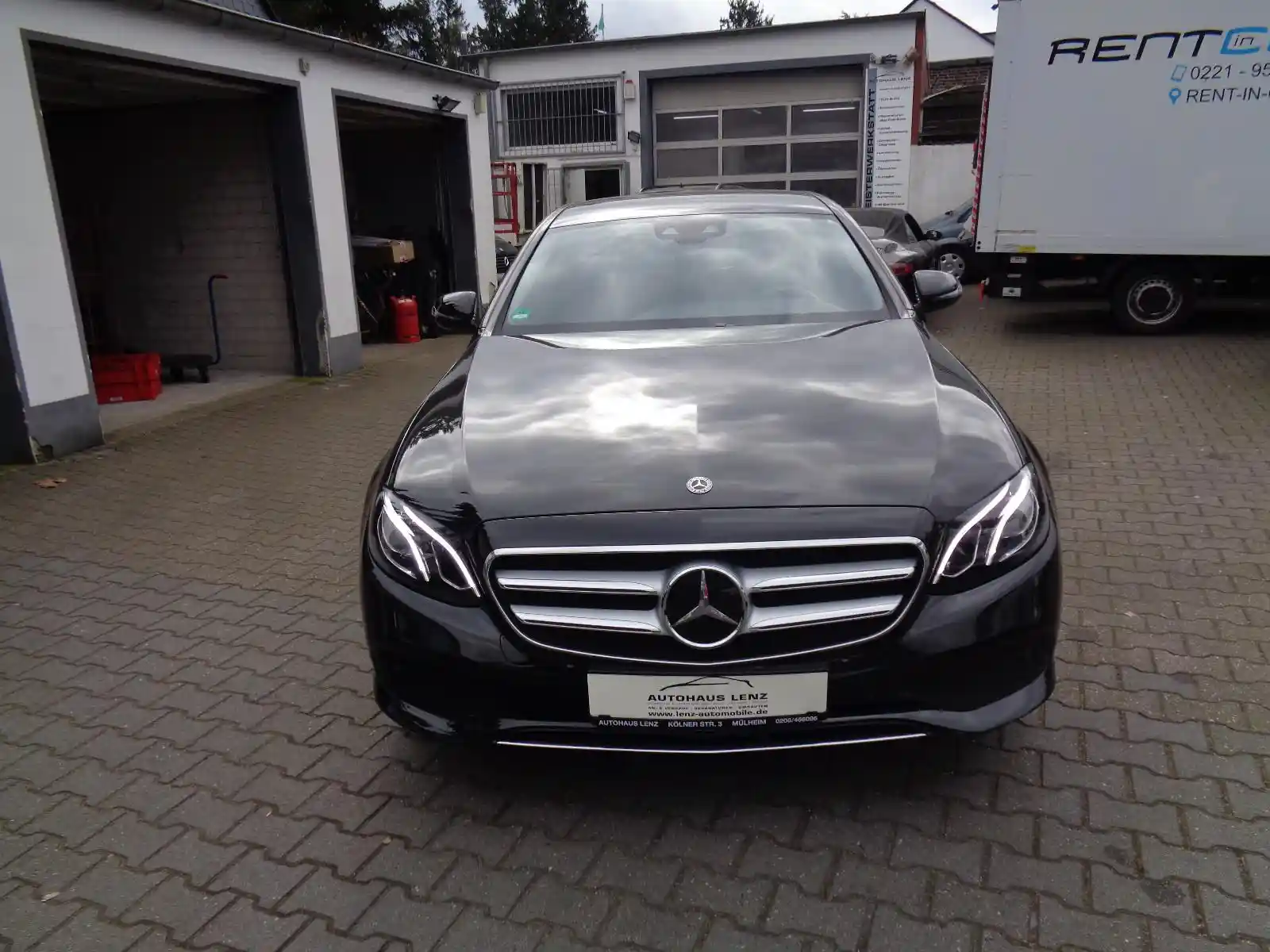 Mercedes-Benz E 200