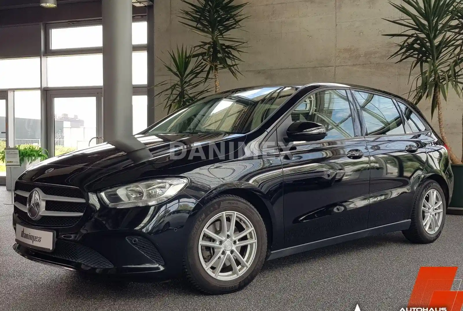 Mercedes-Benz B 200