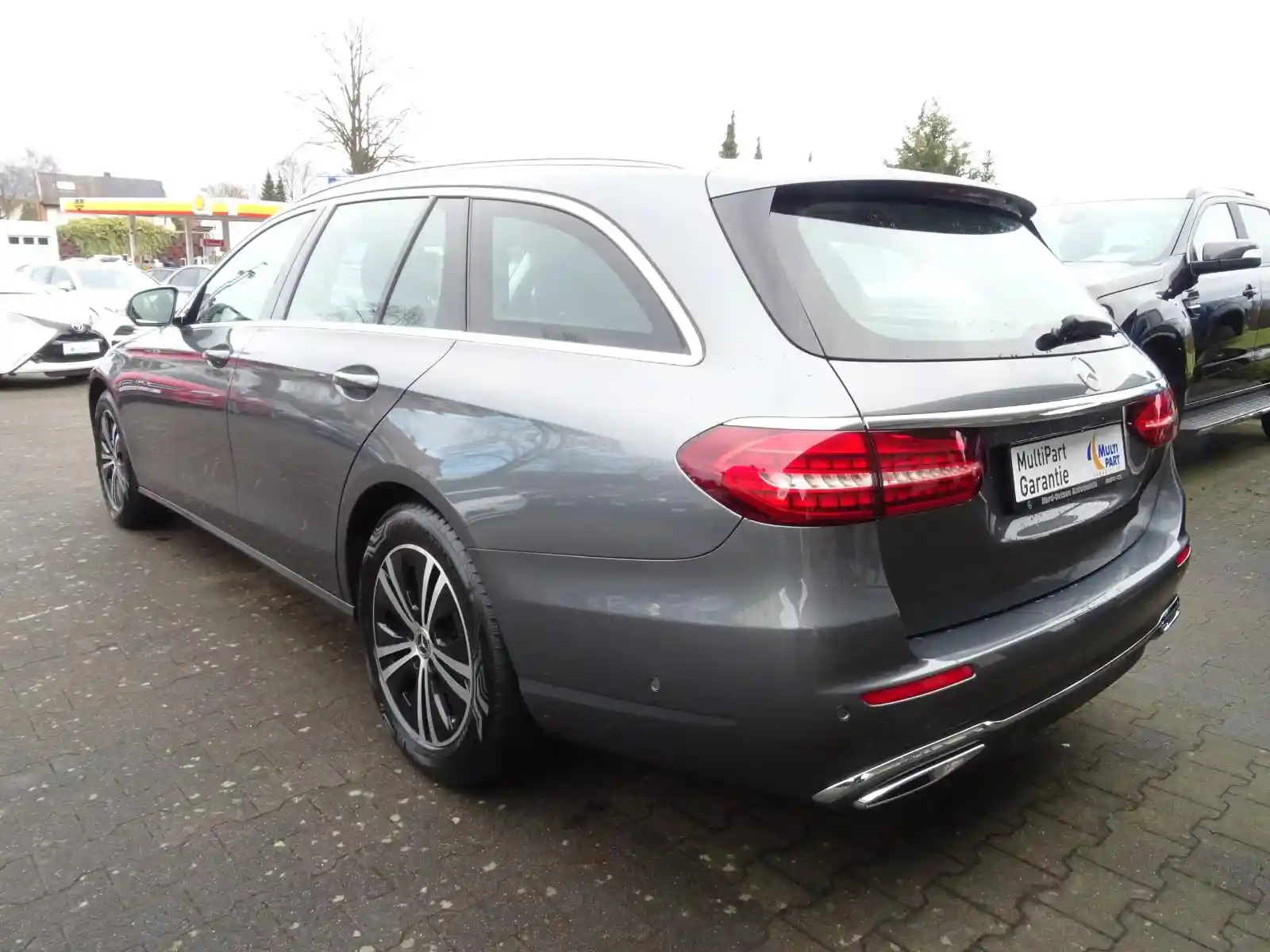 Mercedes-Benz E 200