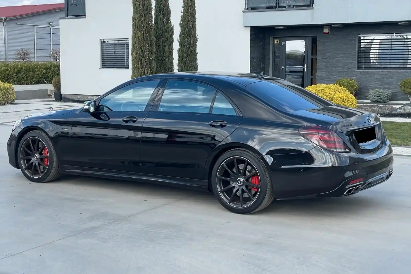 Mercedes-Benz S 63 AMG