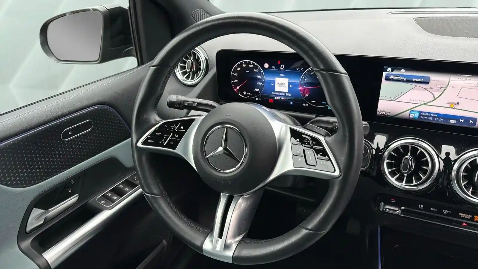 Mercedes-Benz B 180