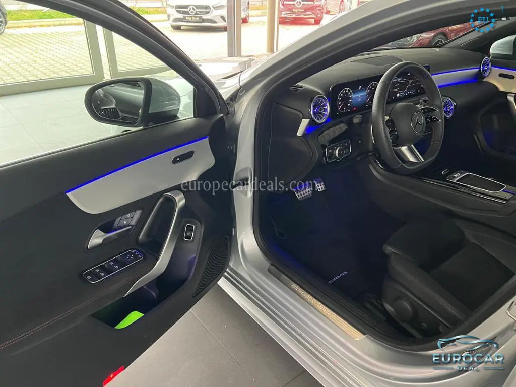 Mercedes-Benz A 180