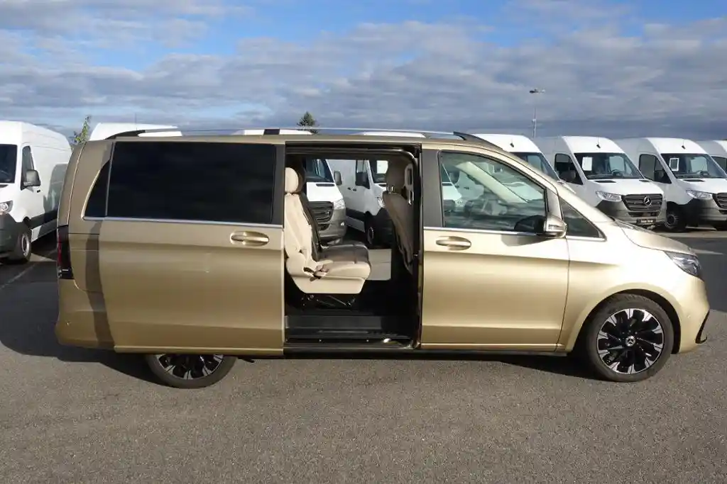 Mercedes-Benz V 250