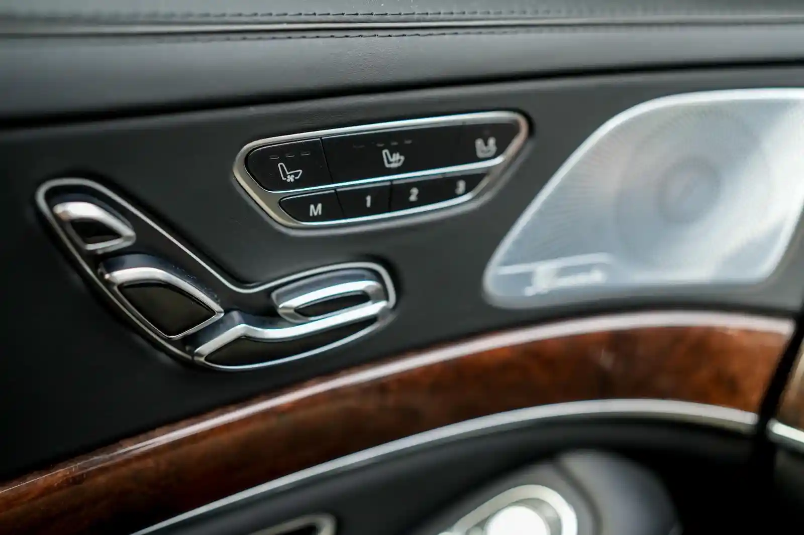 Mercedes-Benz S 560