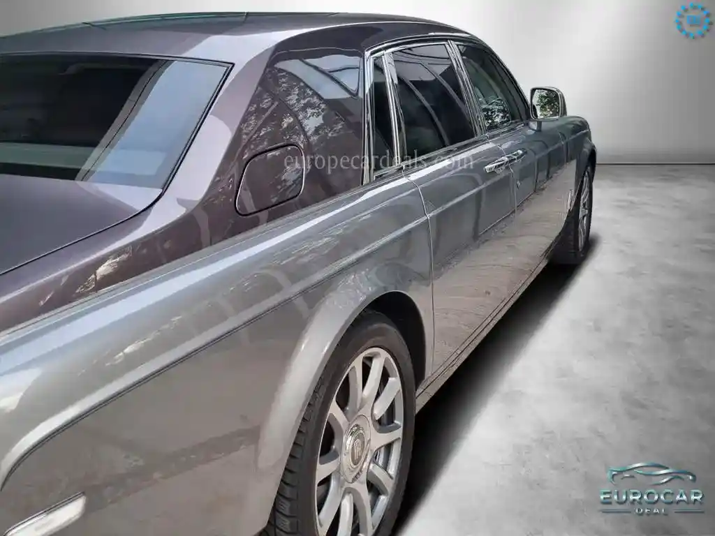 Rolls-Royce Phantom