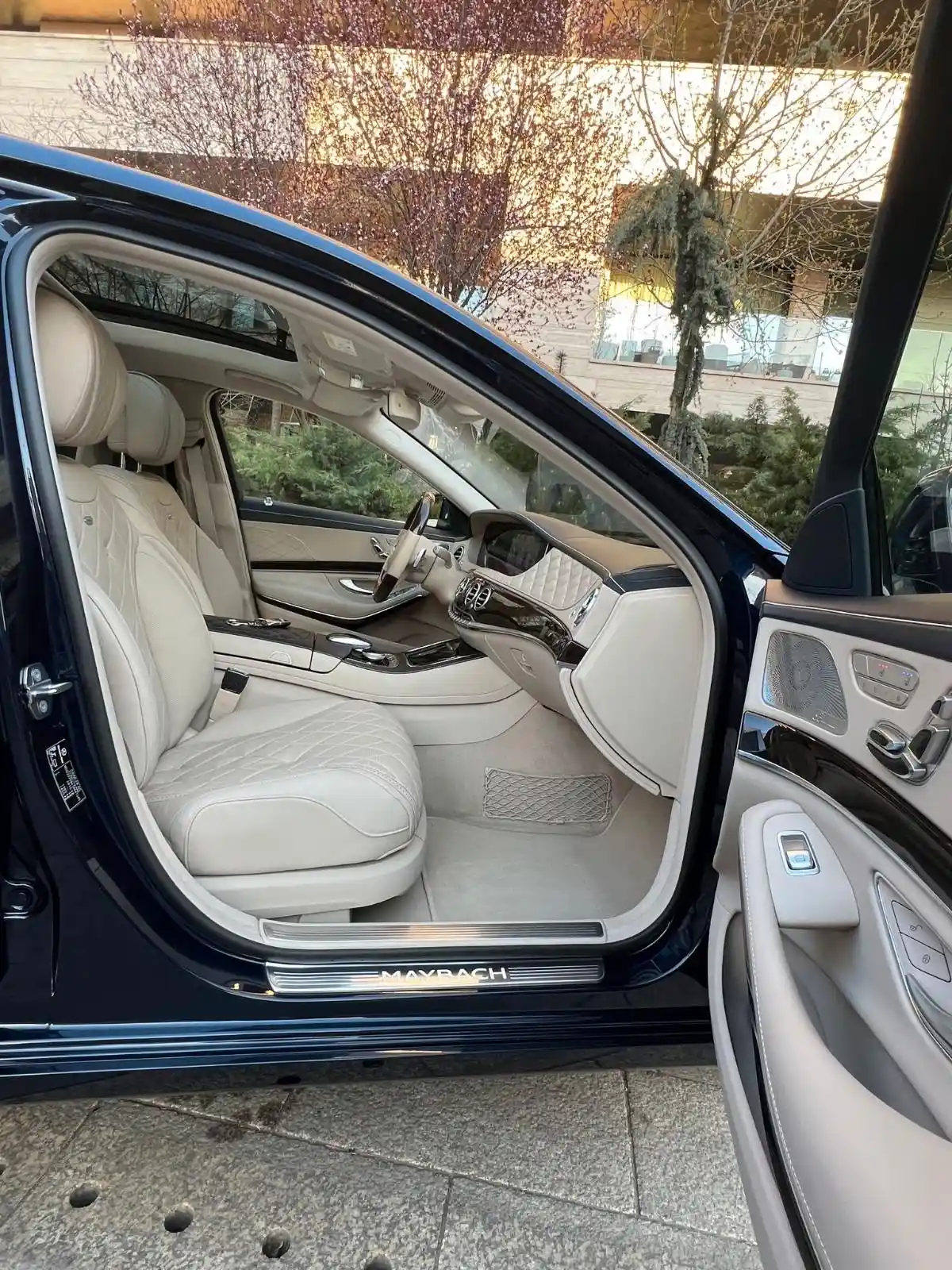 Mercedes-Benz S 560