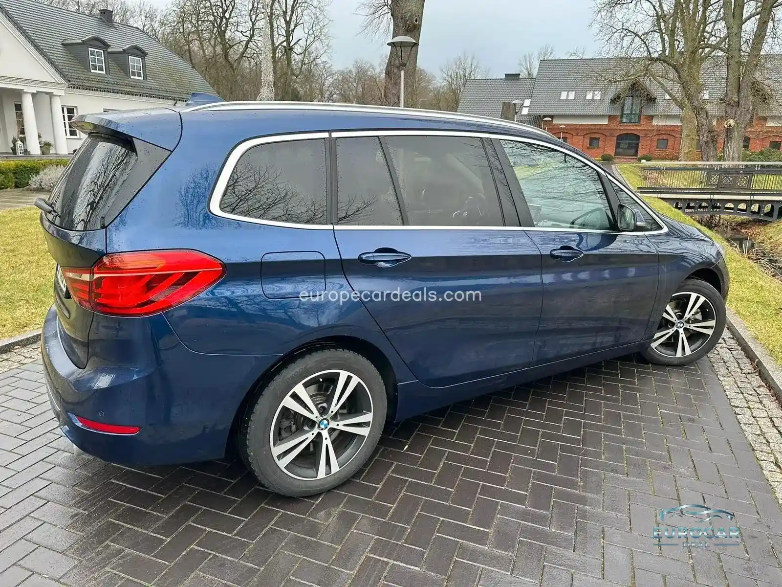 BMW 220