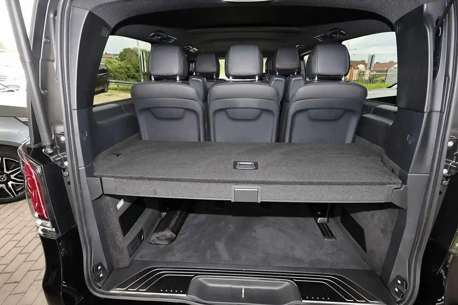 Mercedes-Benz V 250