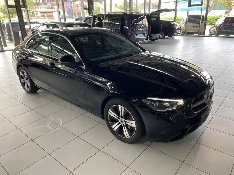 Mercedes-Benz C 180
