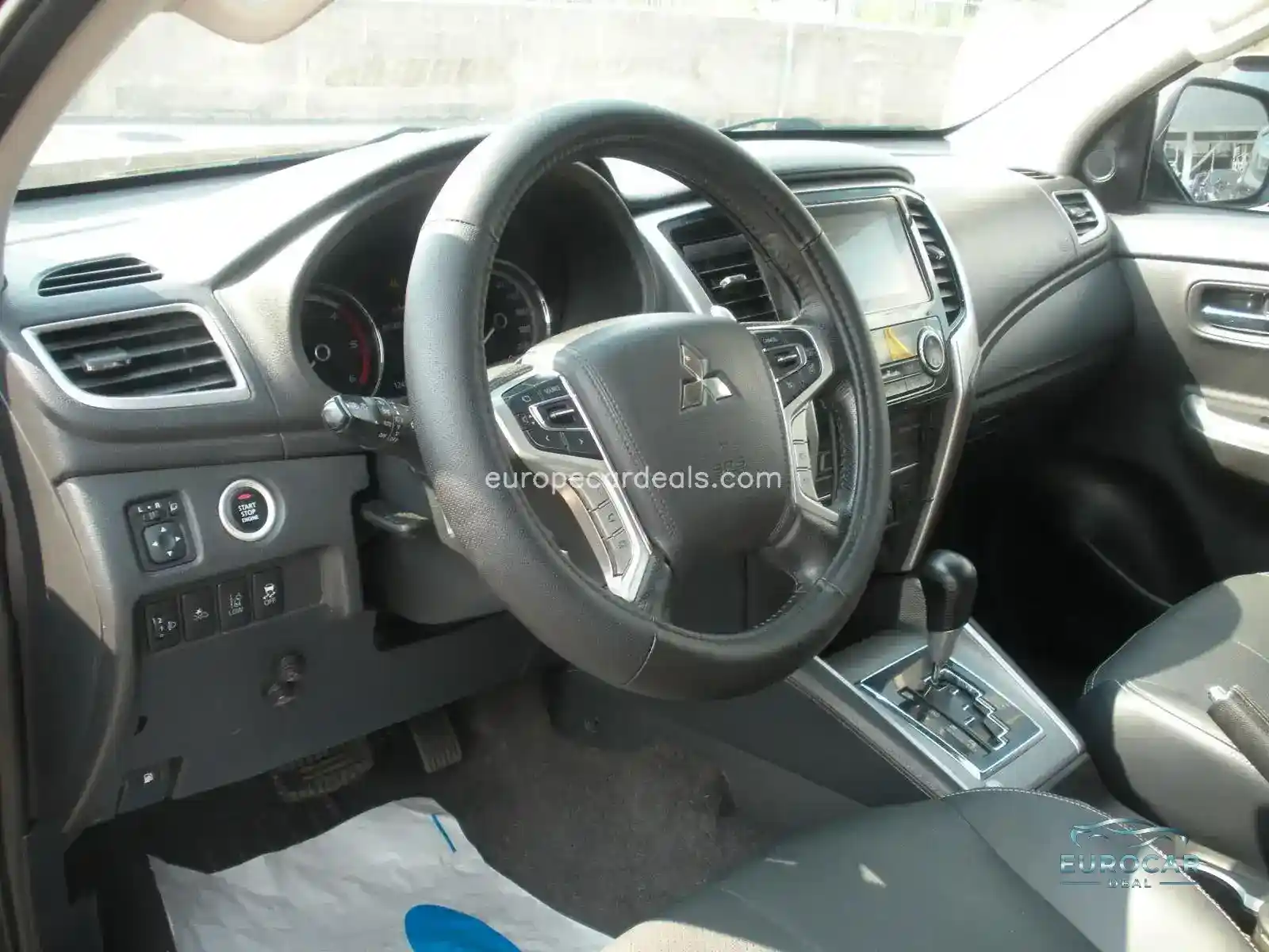 Mitsubishi L200