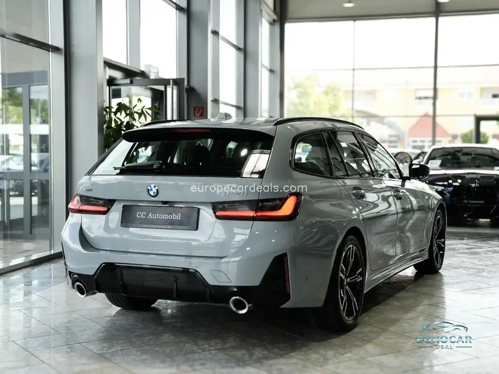 BMW 330