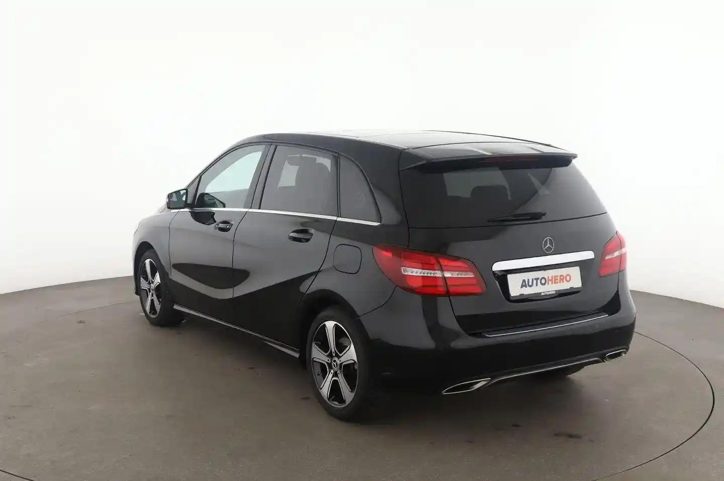 Mercedes-Benz B 200