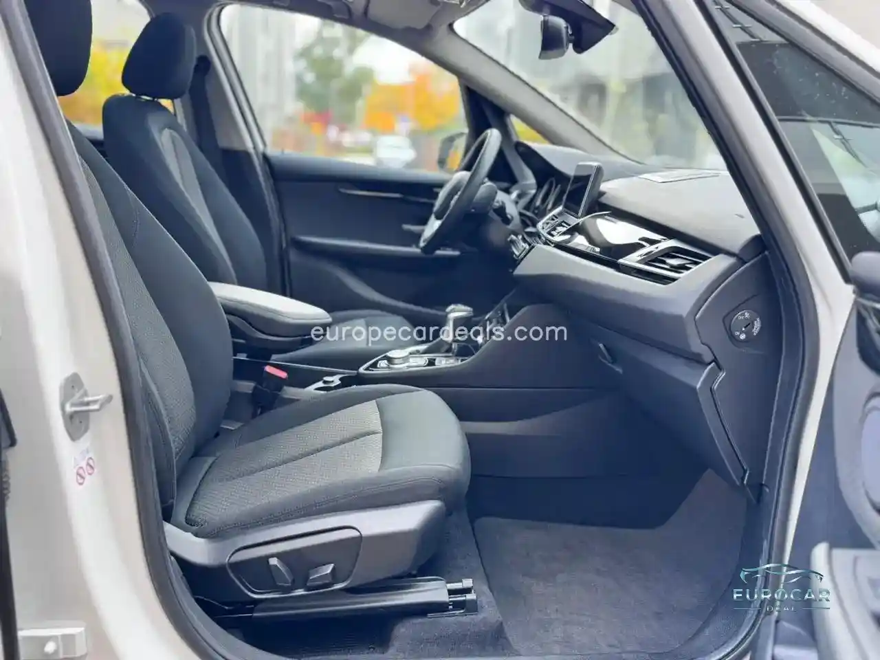 BMW 225