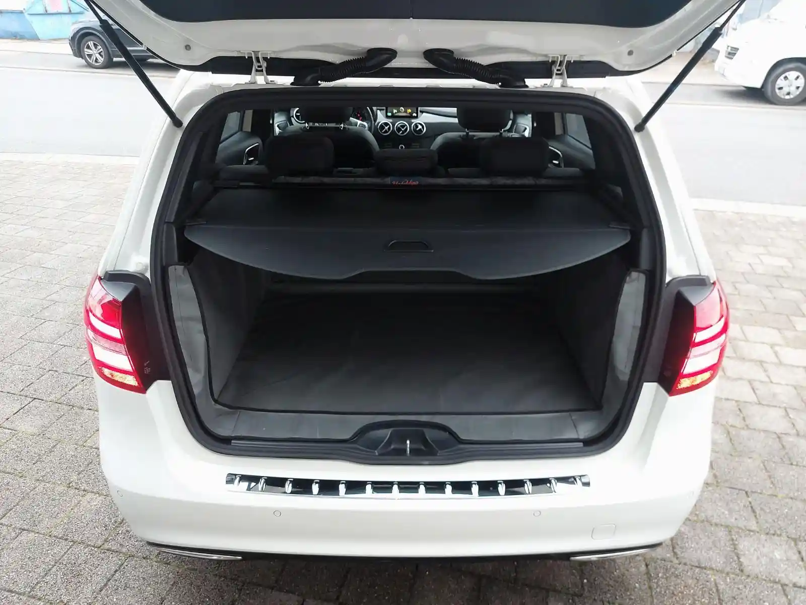 Mercedes-Benz B 250