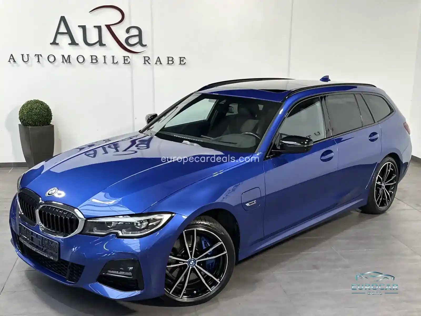 BMW 330