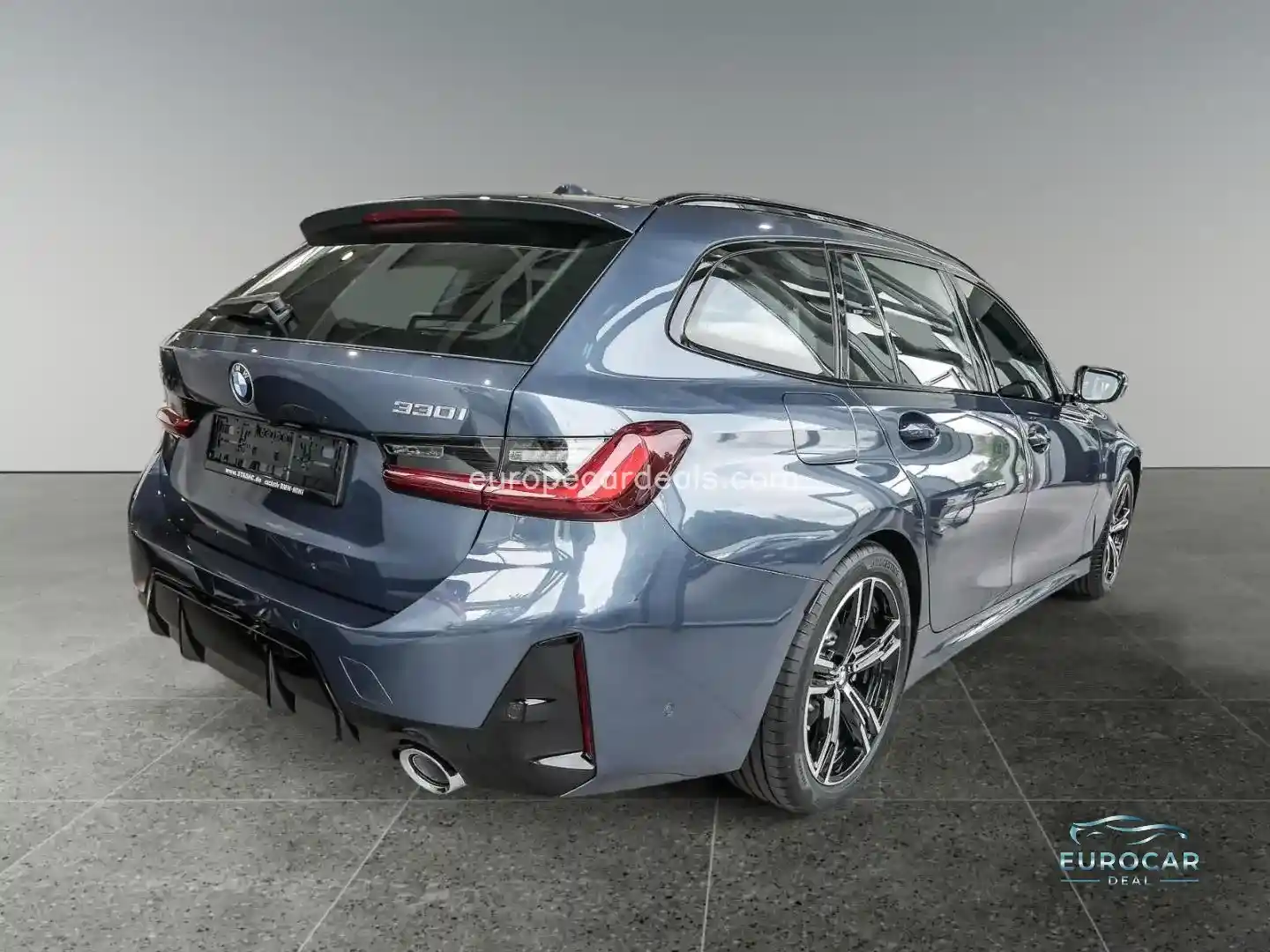 BMW 330