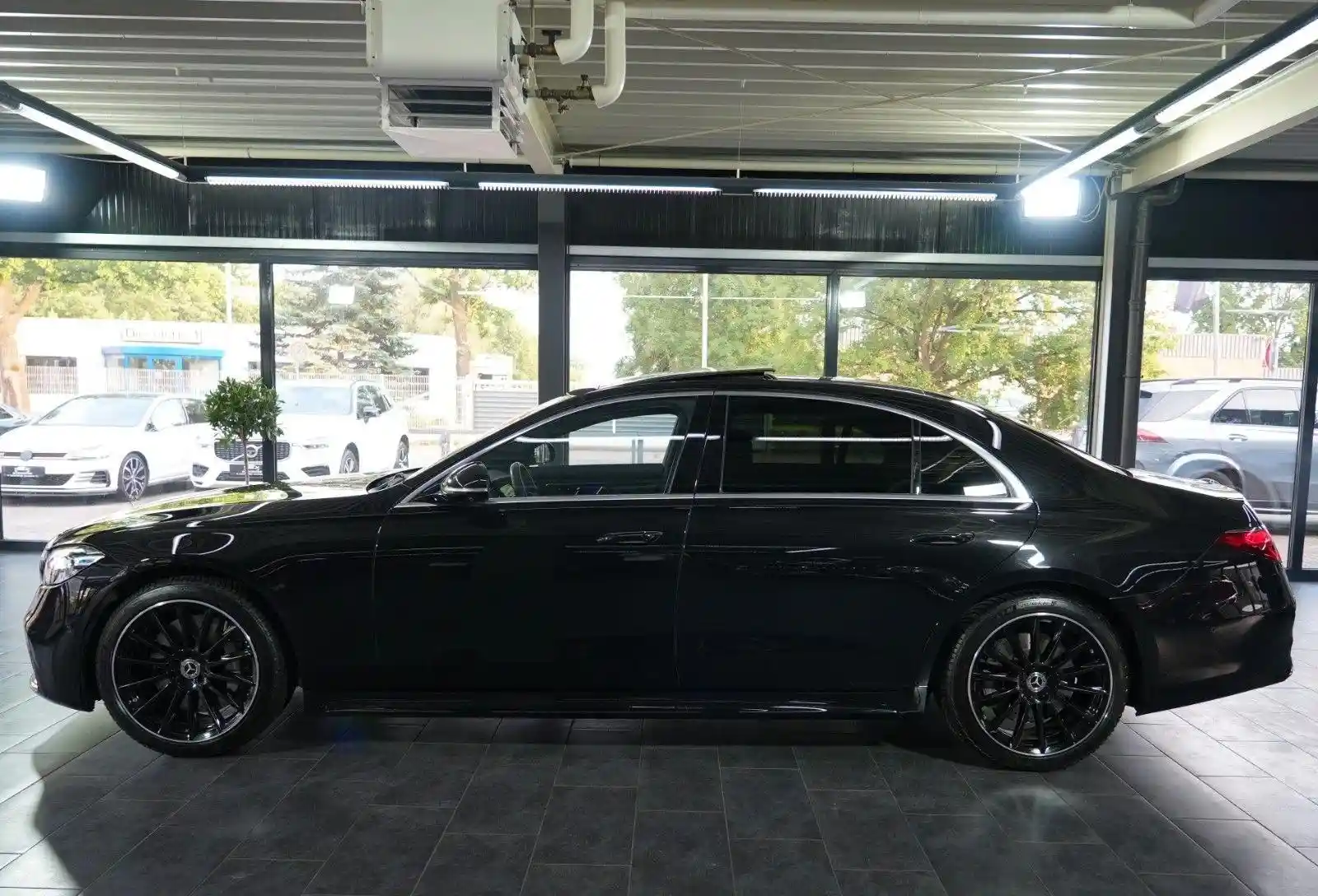 Mercedes-Benz S 400