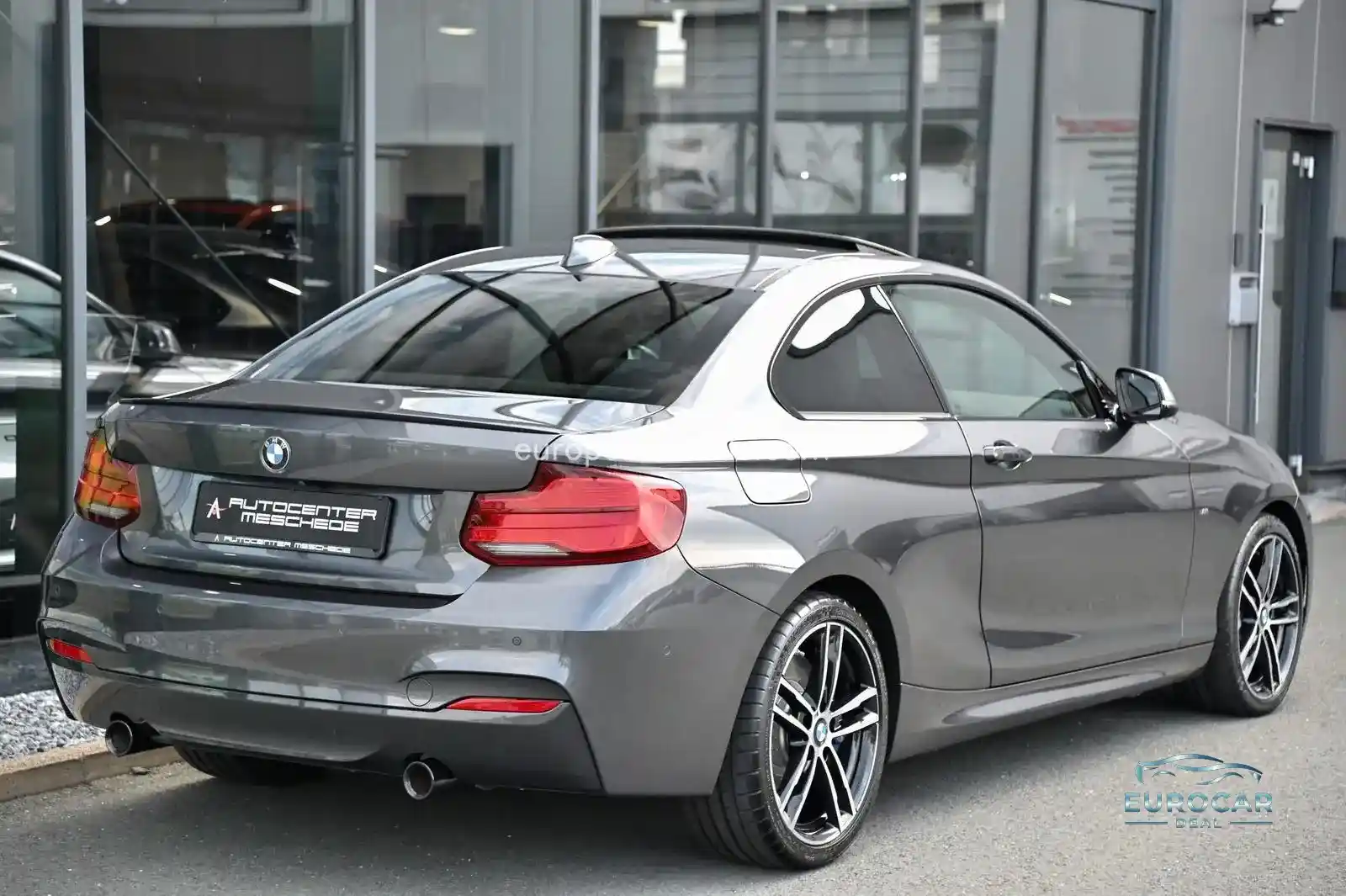 BMW M240i