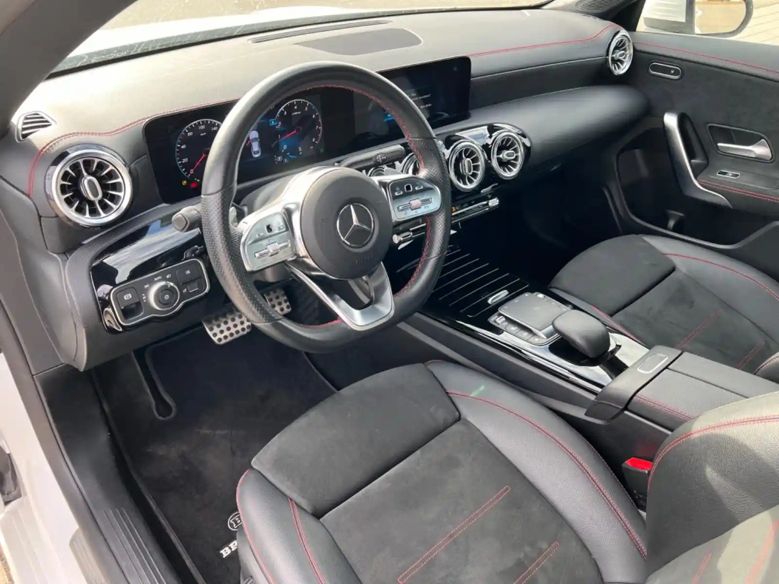 Mercedes-Benz CLA 180