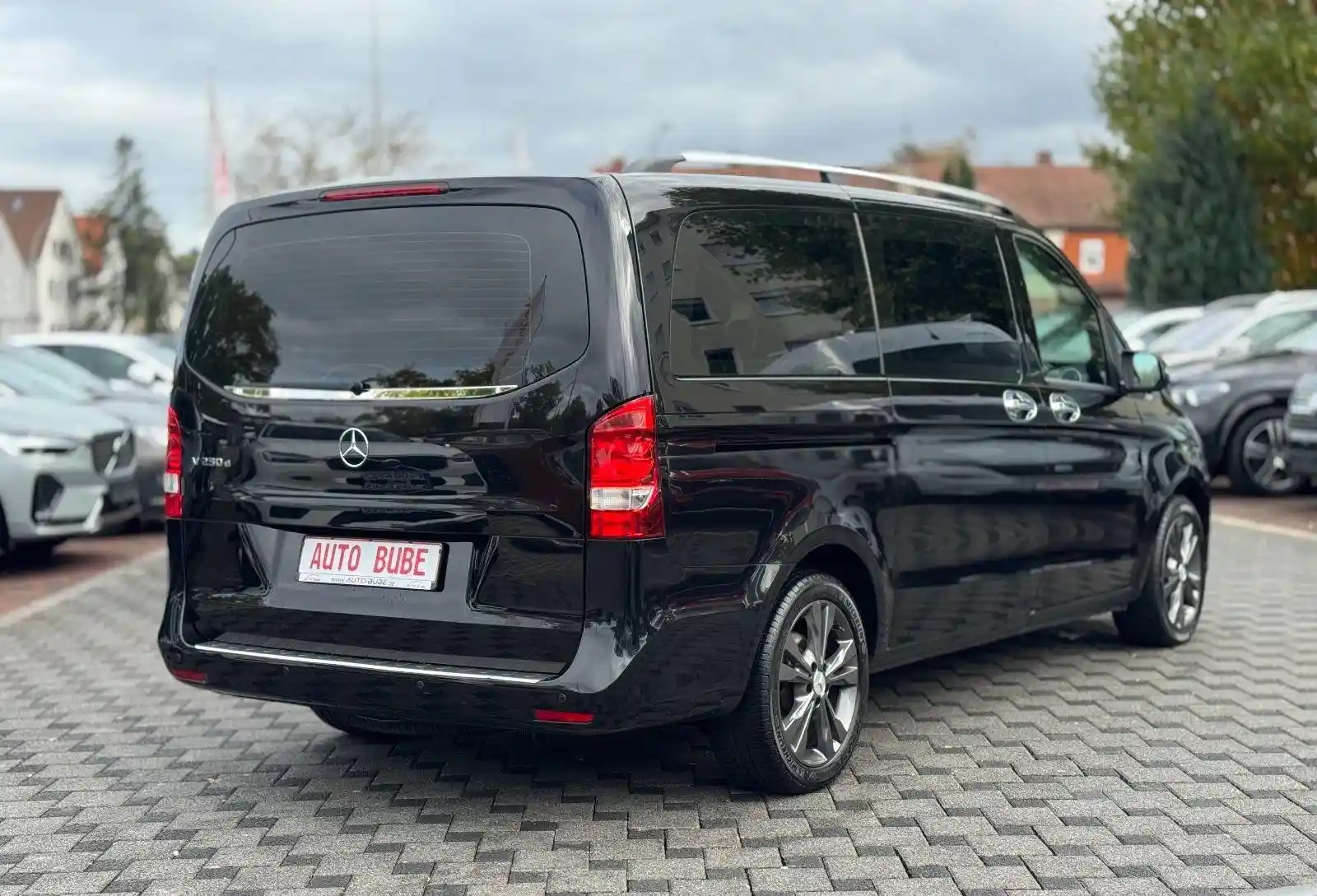 Mercedes-Benz V 250