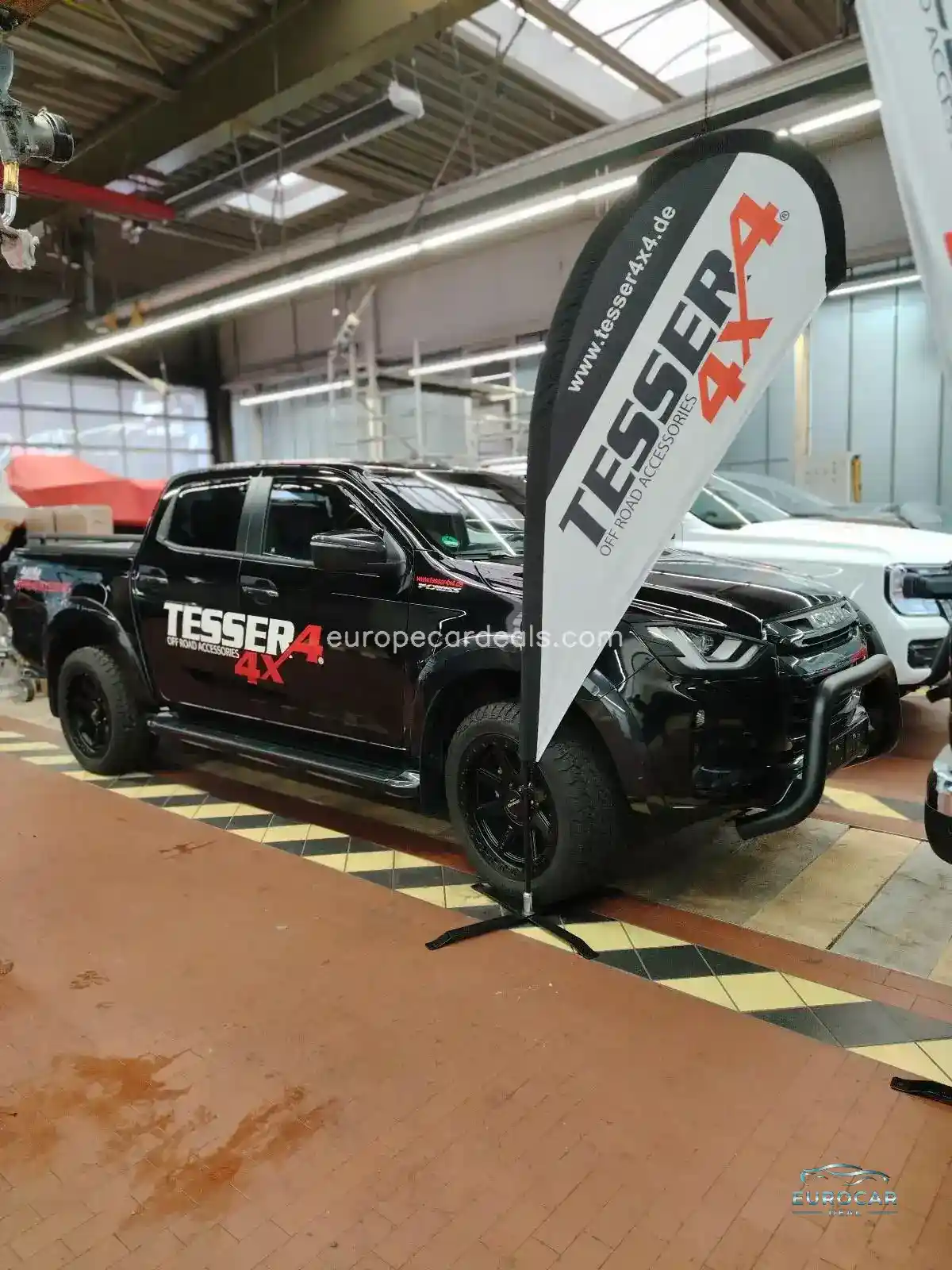 Double Cab 4WD V-CROSS TESSER4x4 Umbau