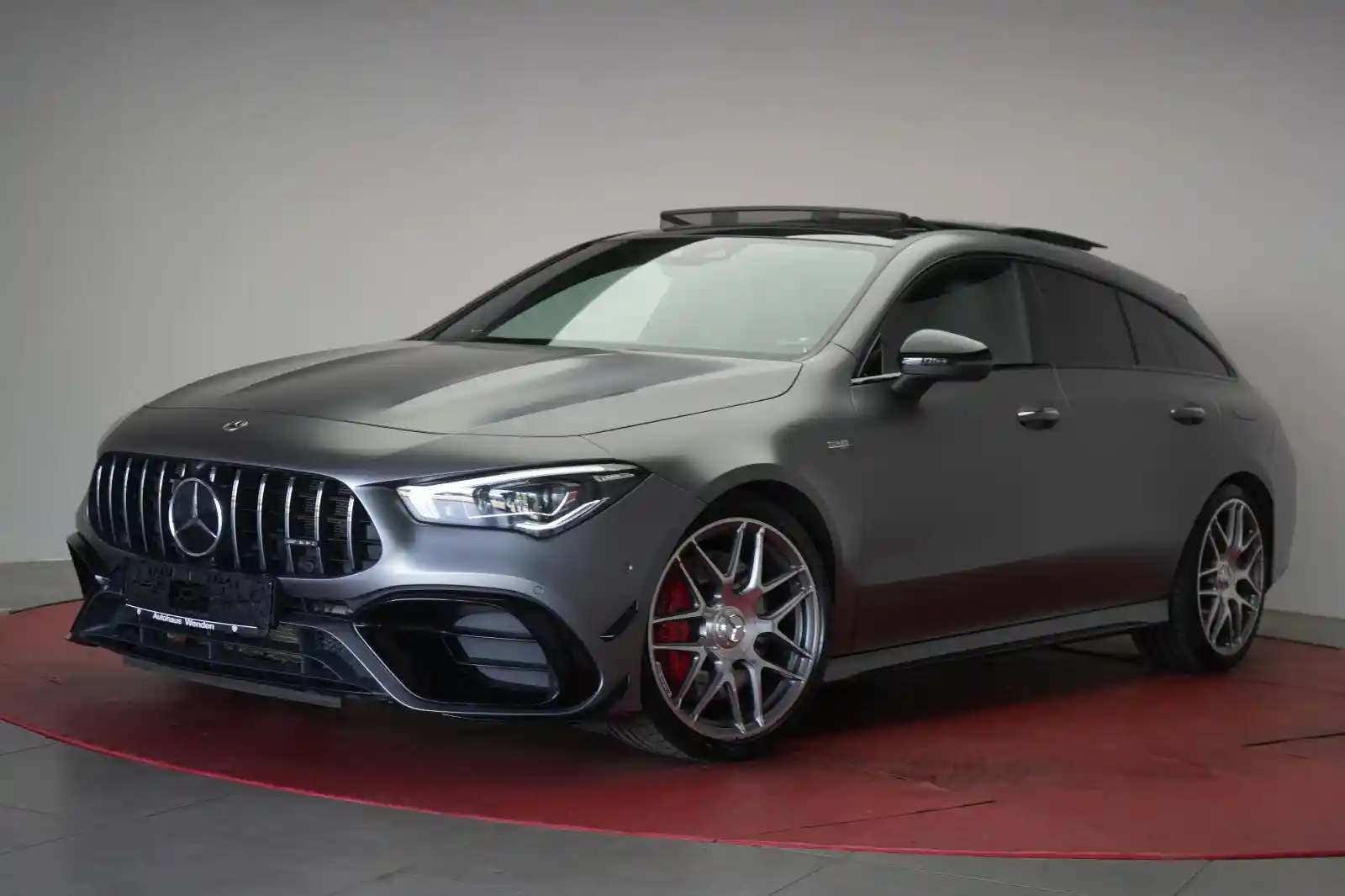 Mercedes-Benz CLA 45 AMG Shooting Brake