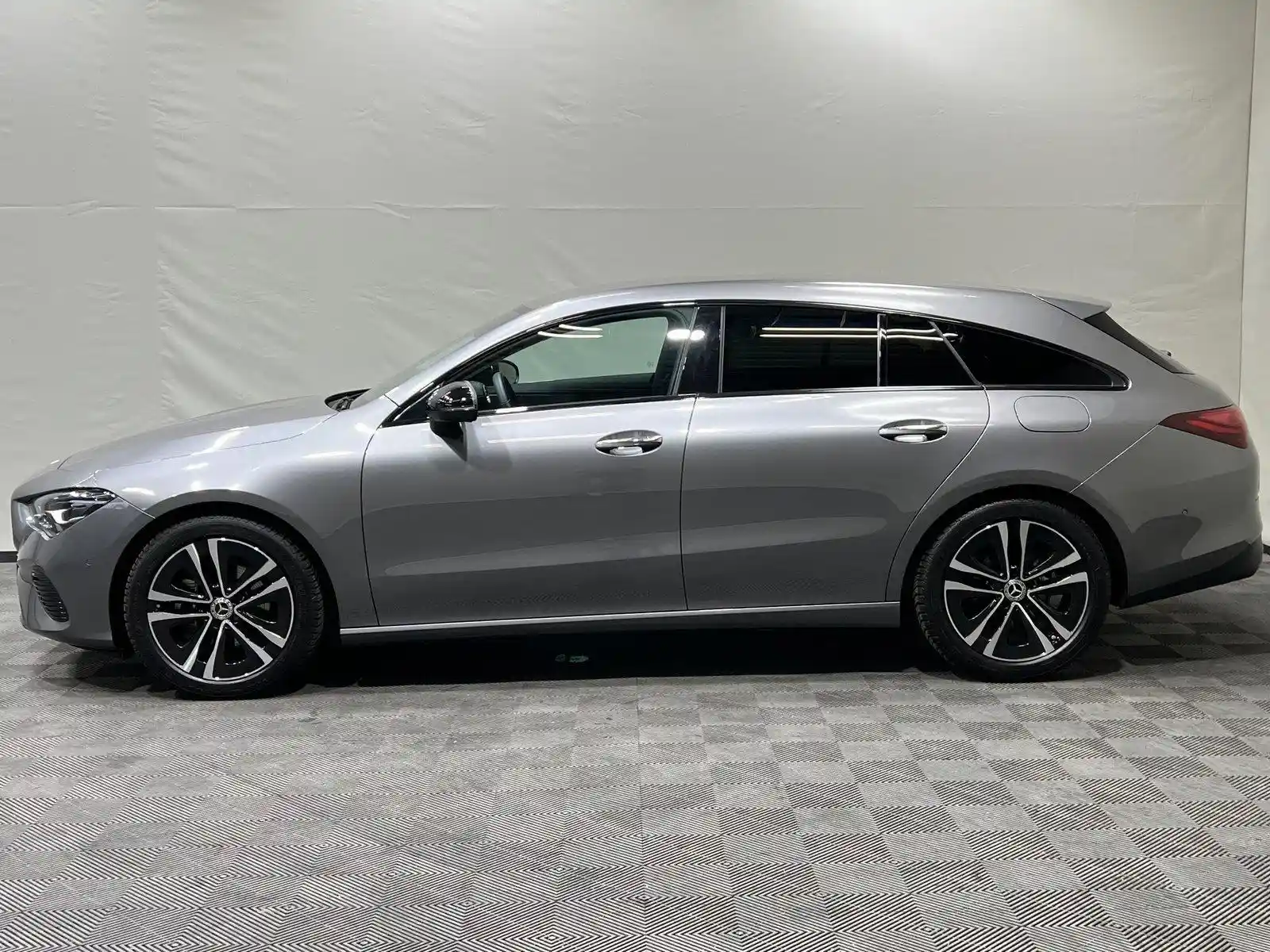 Mercedes-Benz CLA 180 Shooting Brake