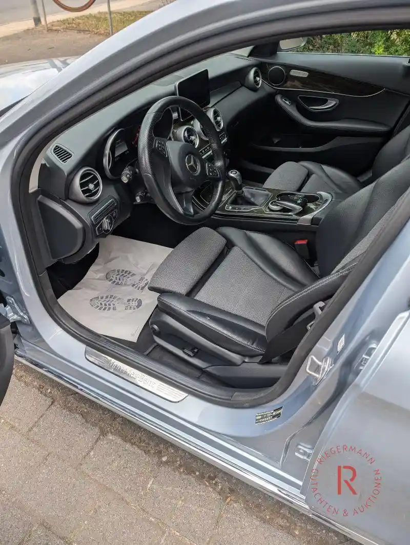 Mercedes-Benz C 180