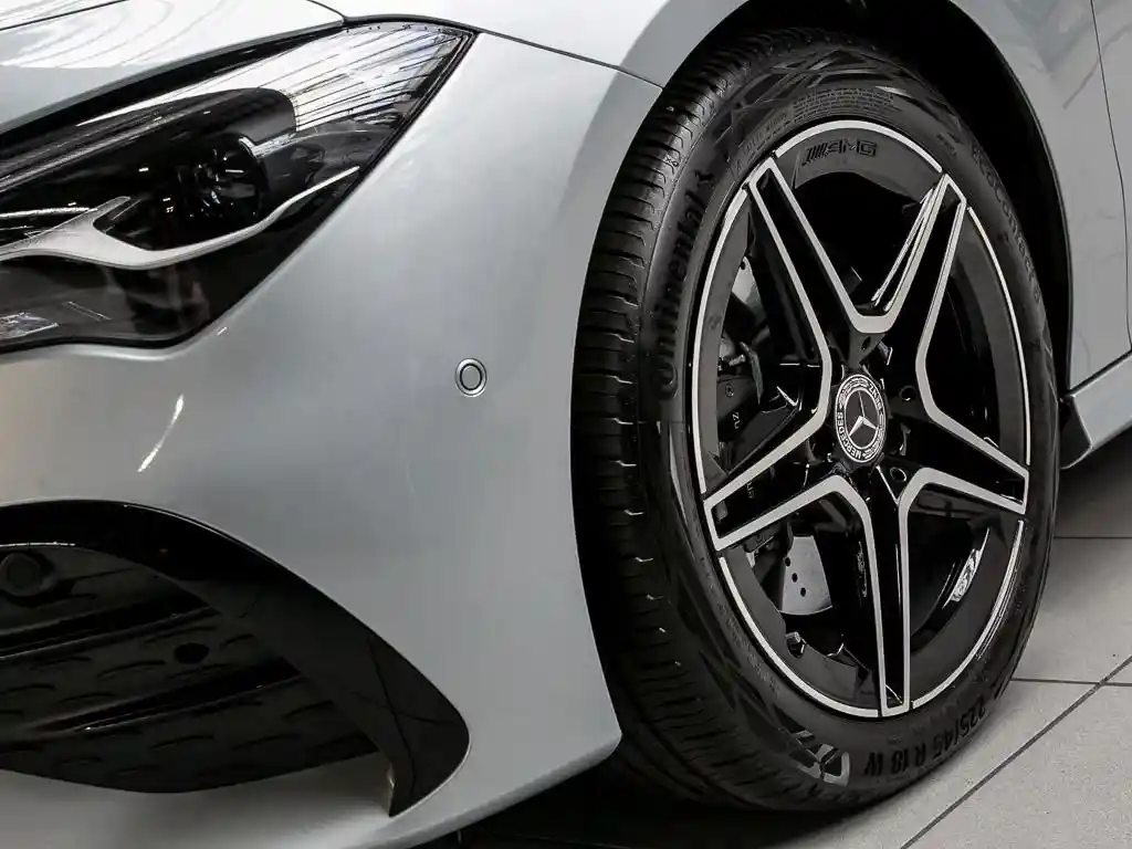 Mercedes-Benz CLA 200 Shooting Brake