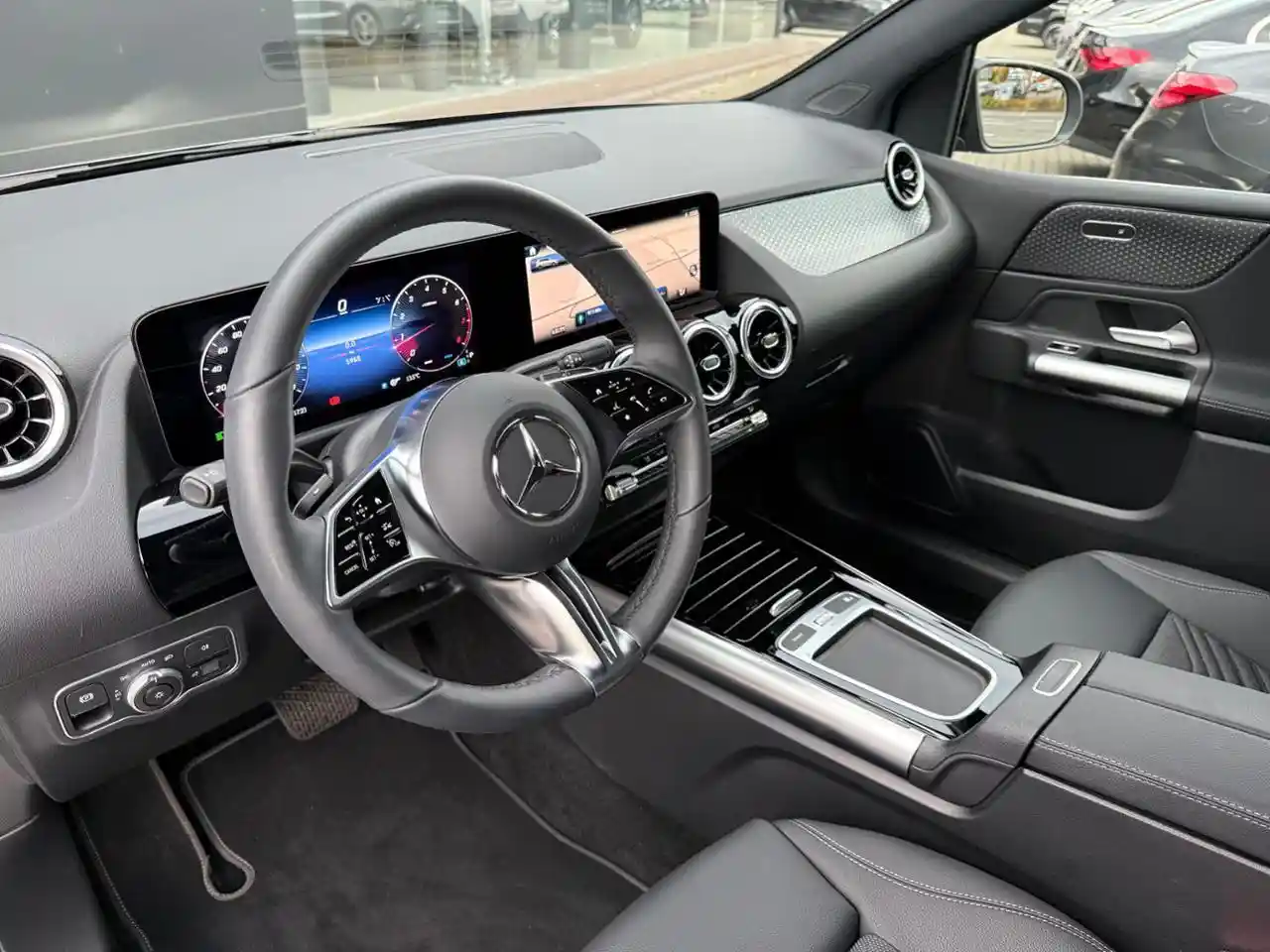 Mercedes-Benz B 200