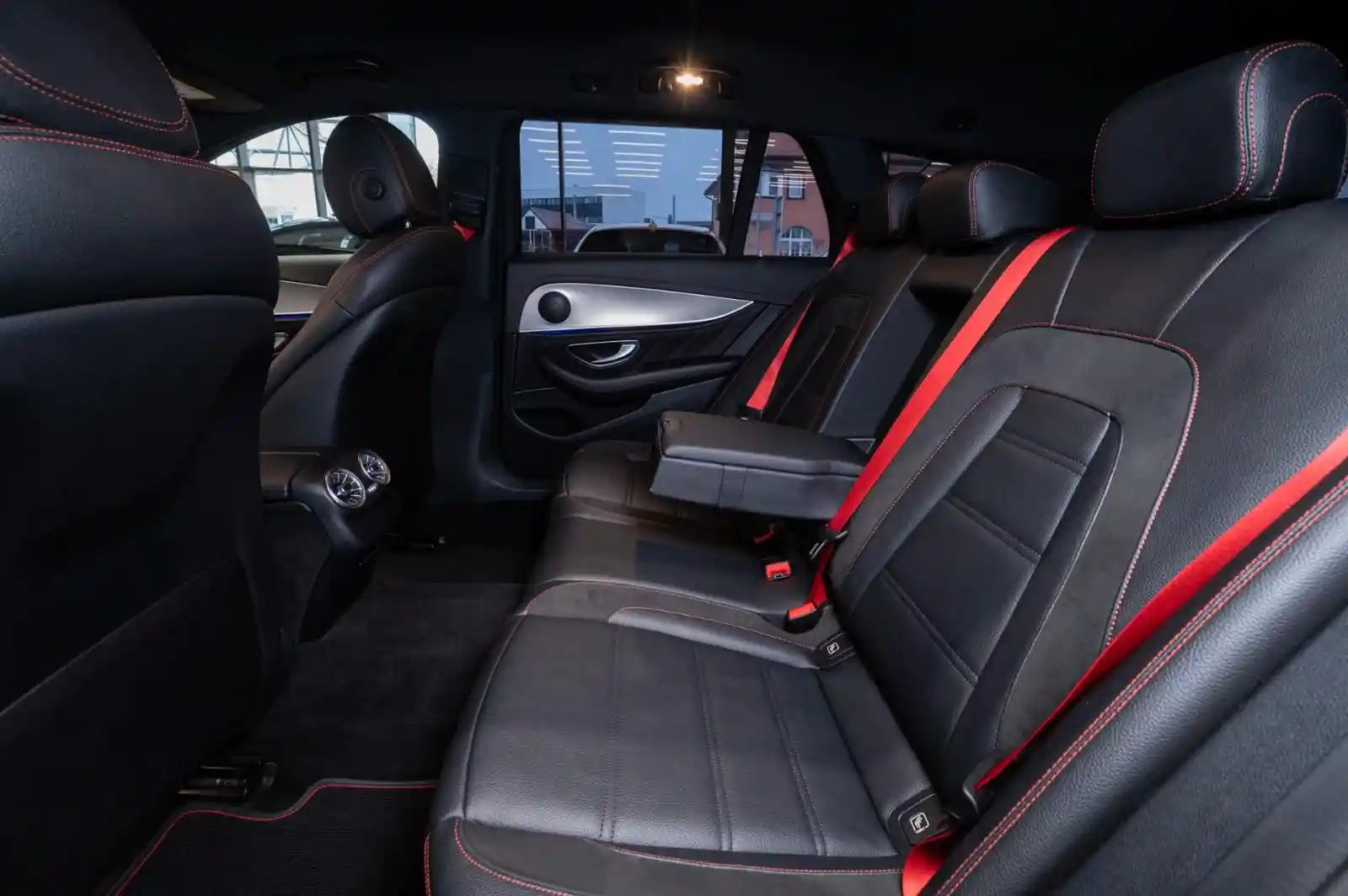 Mercedes-Benz E 43 AMG