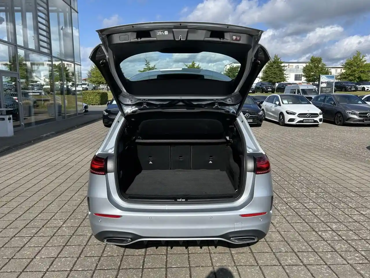 Mercedes-Benz B 200
