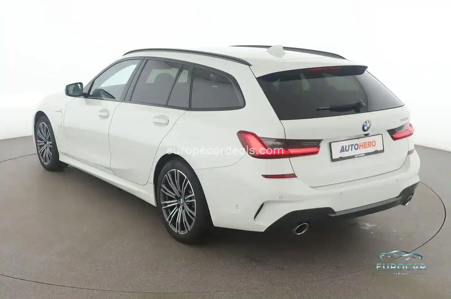 BMW 330