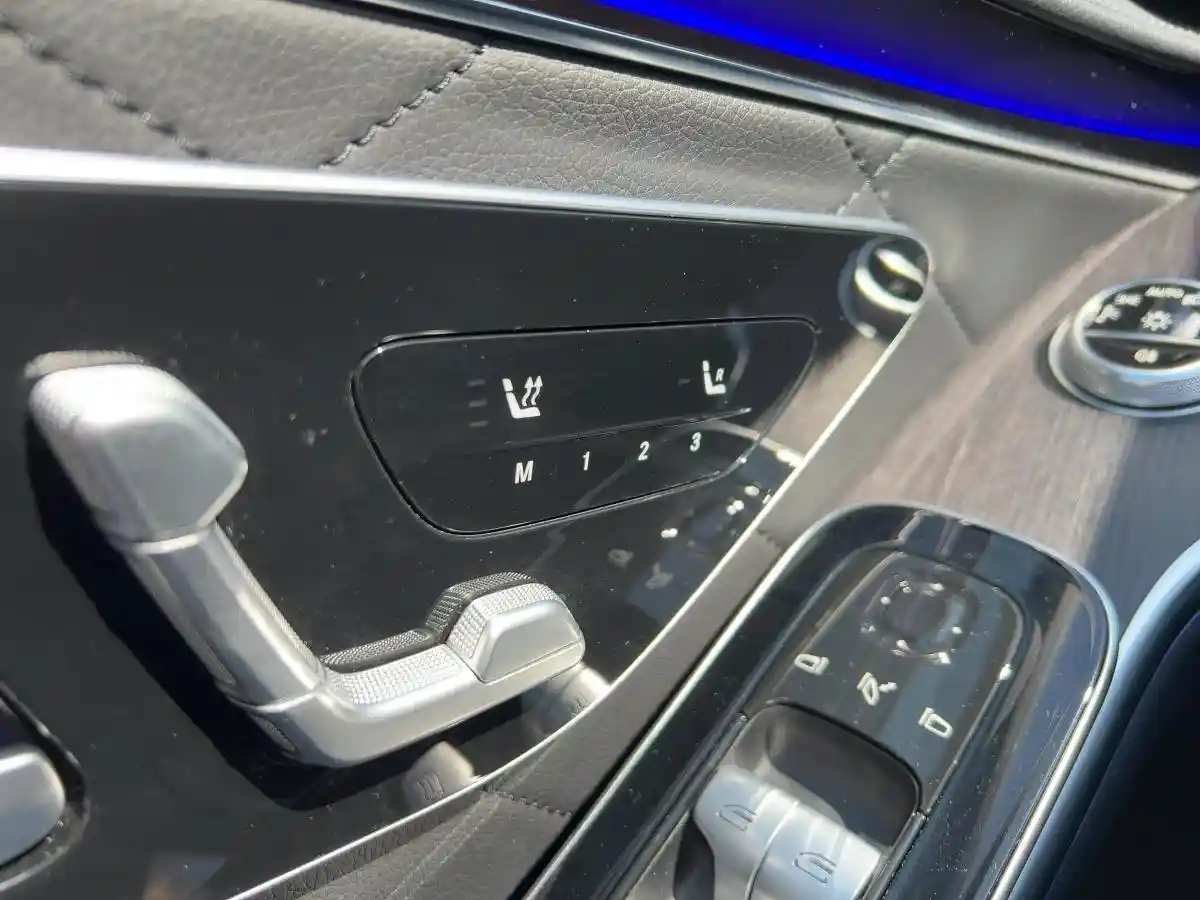 Mercedes-Benz S 400
