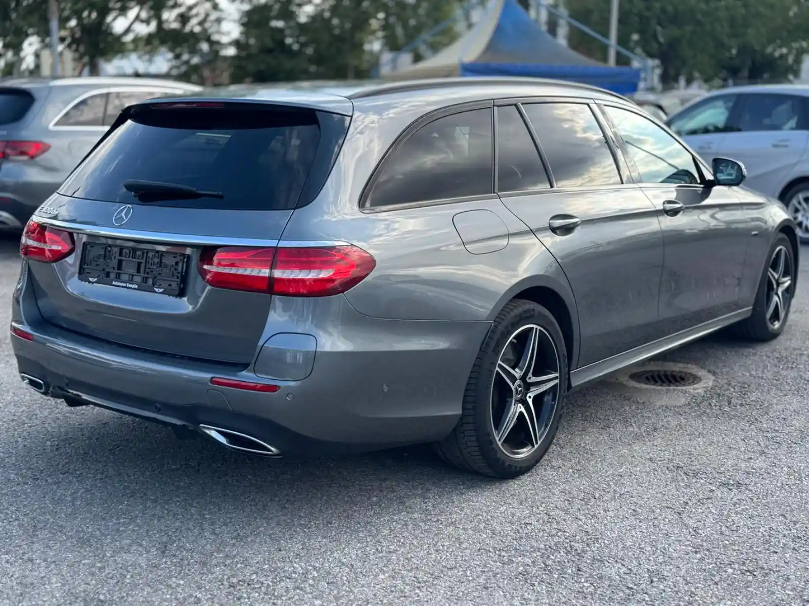 Mercedes-Benz E 300
