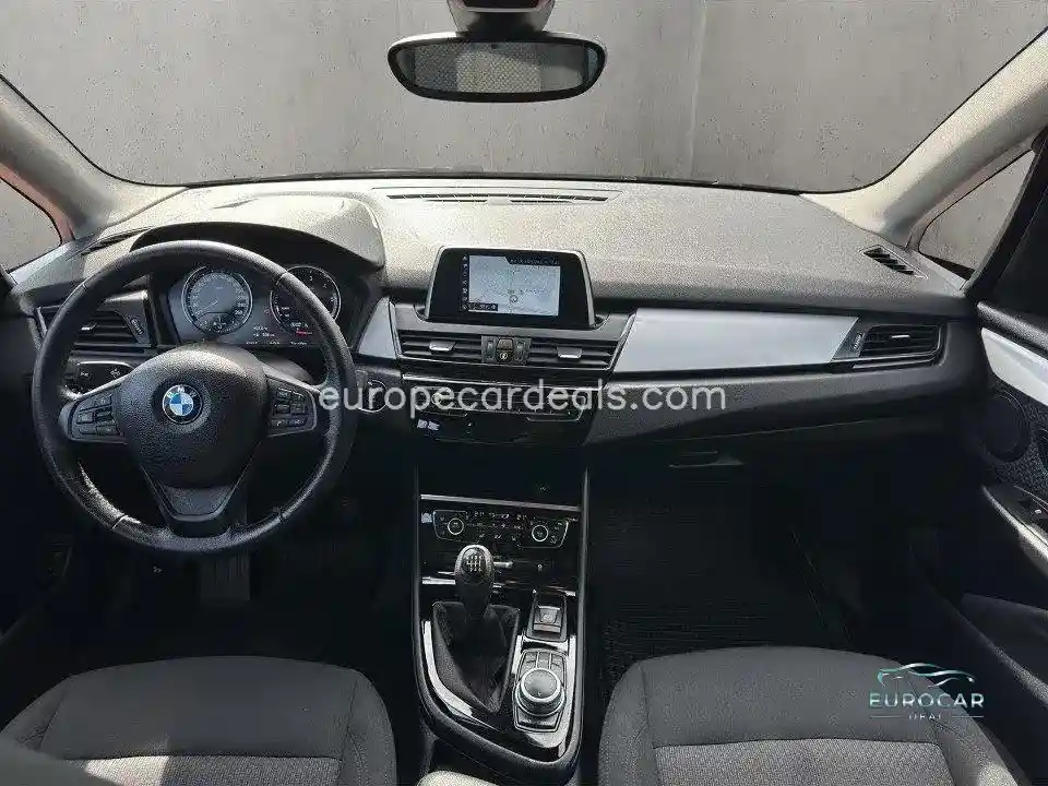 BMW 218