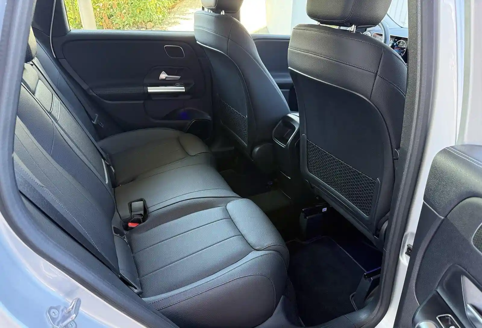 Mercedes-Benz B 220