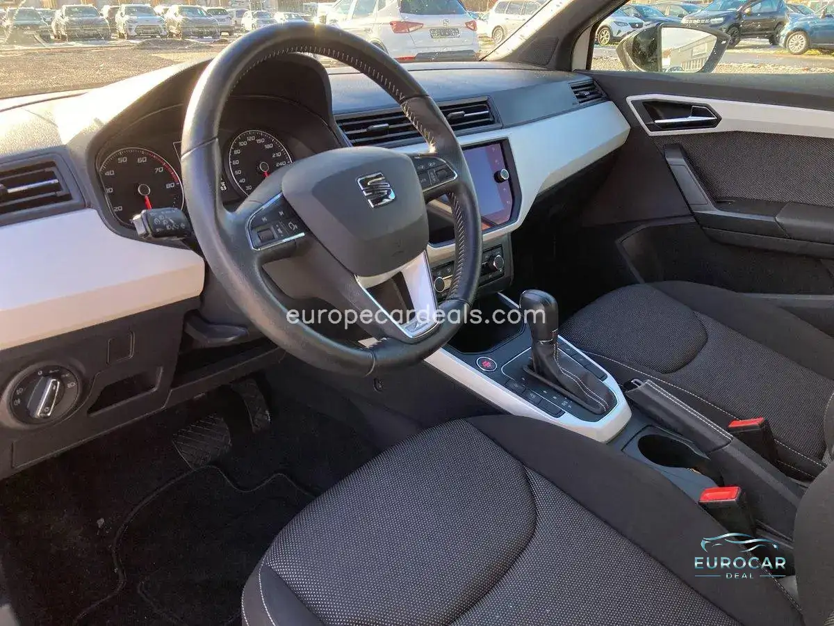 Seat Arona