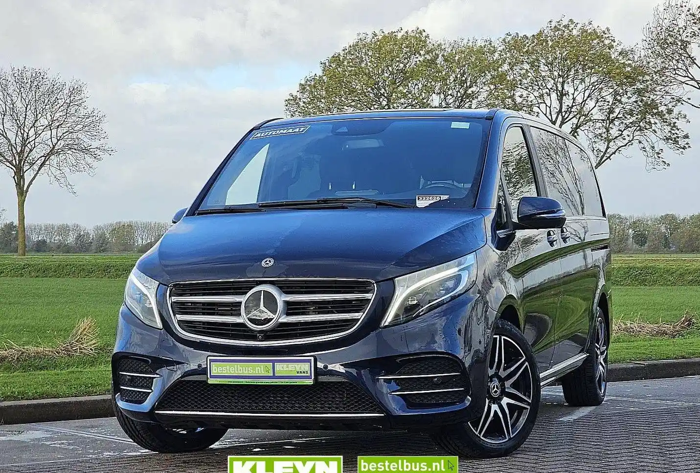 Mercedes-Benz V 250