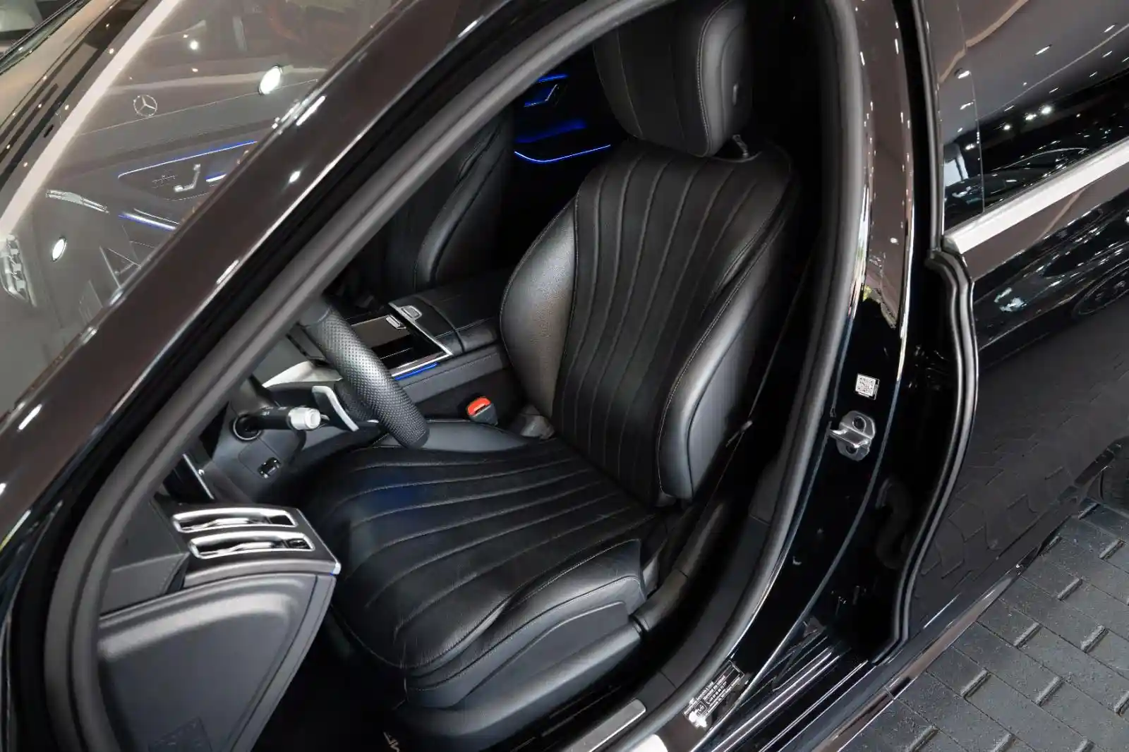 Mercedes-Benz S 400