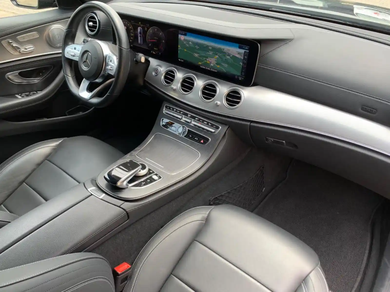 Mercedes-Benz E 400