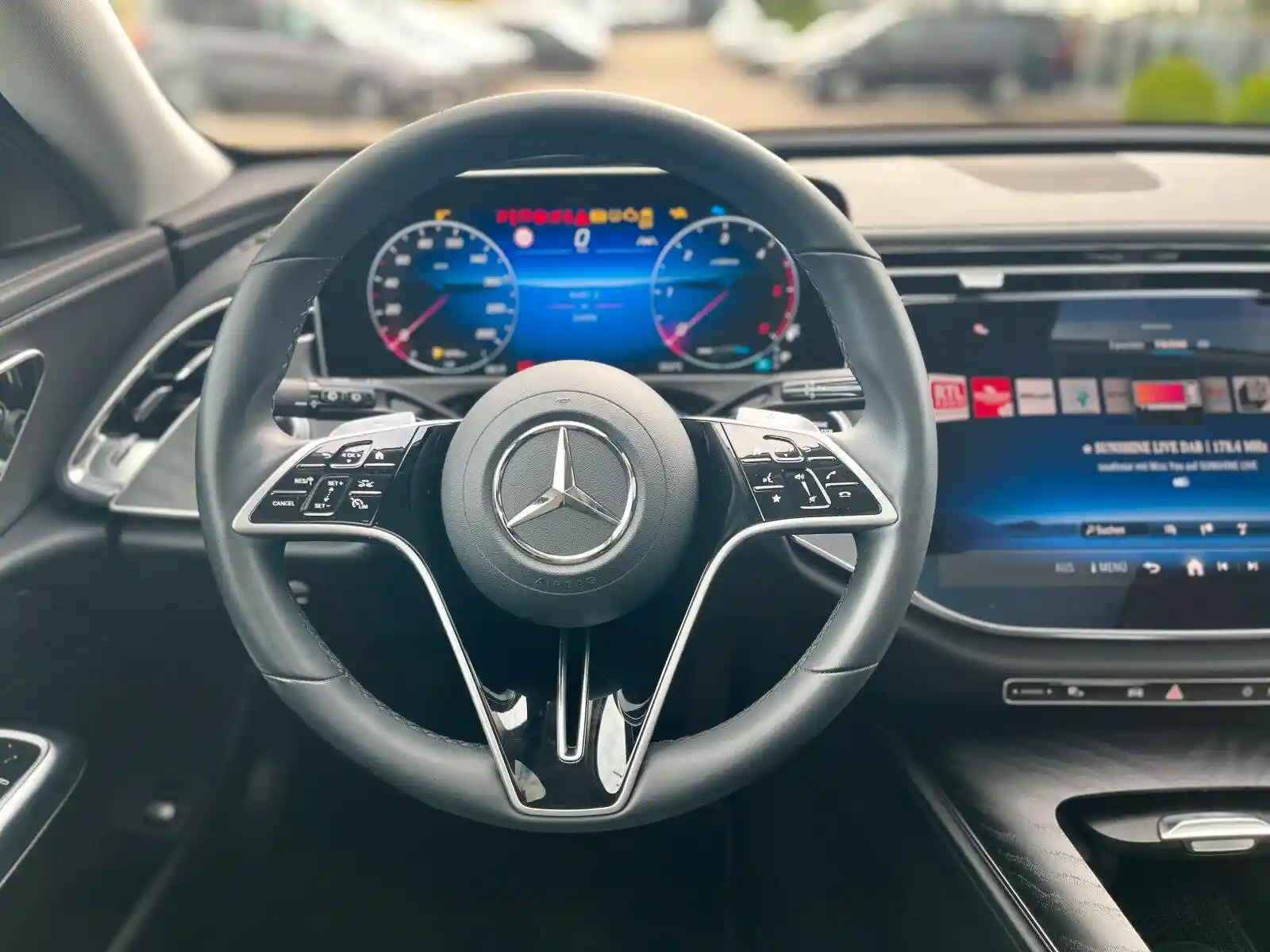 Mercedes-Benz E 220