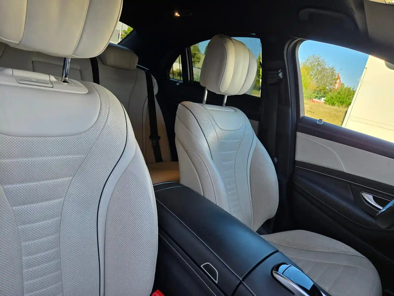 Mercedes-Benz S 400