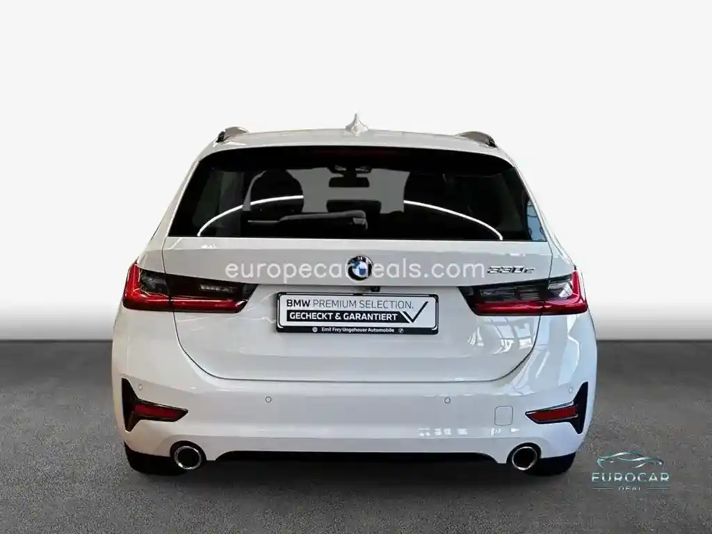 BMW 330