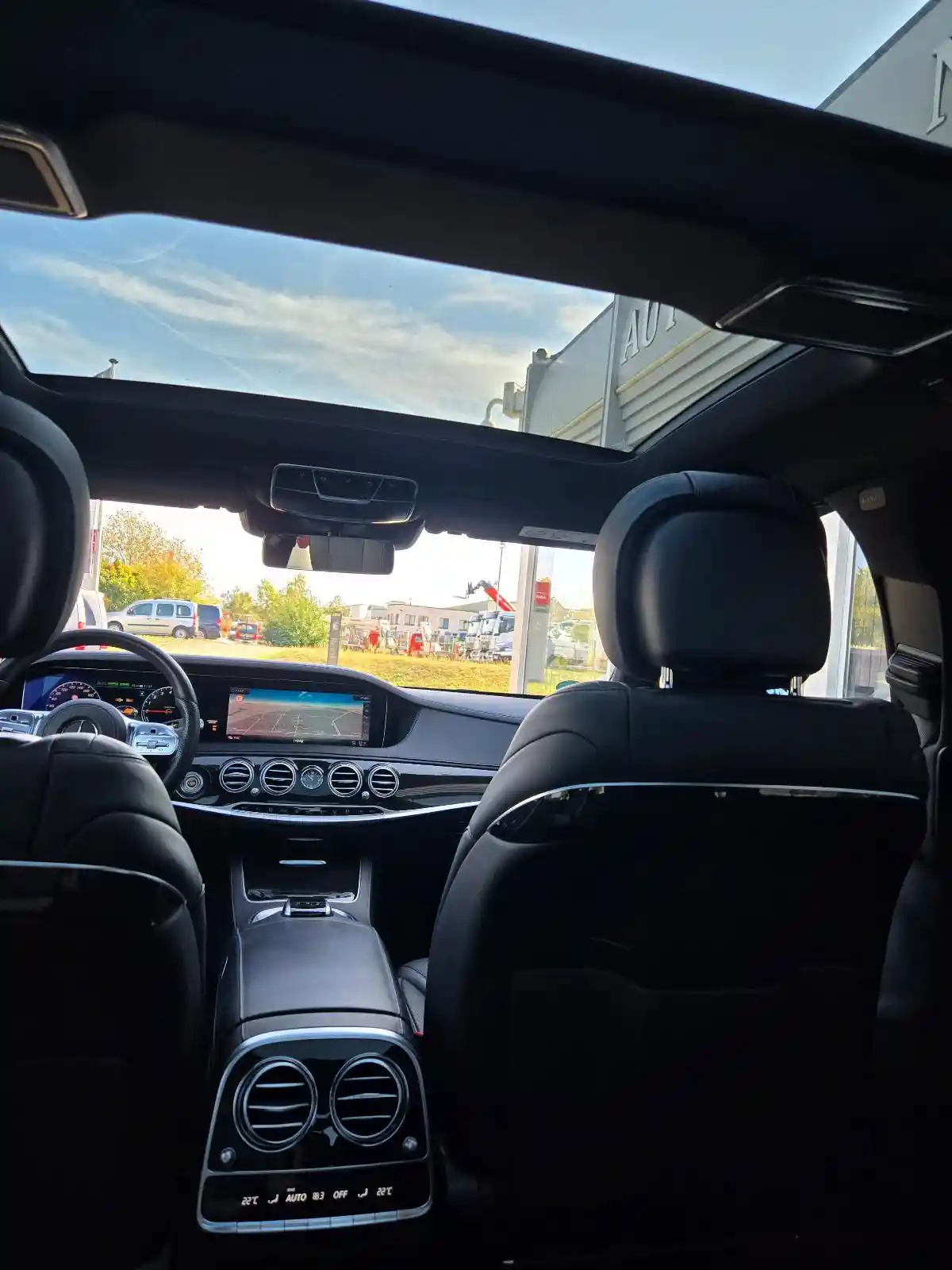 Mercedes-Benz S 560