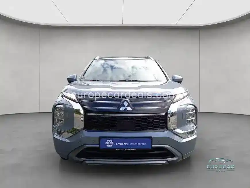 Mitsubishi Plug-in Hybrid Outlander