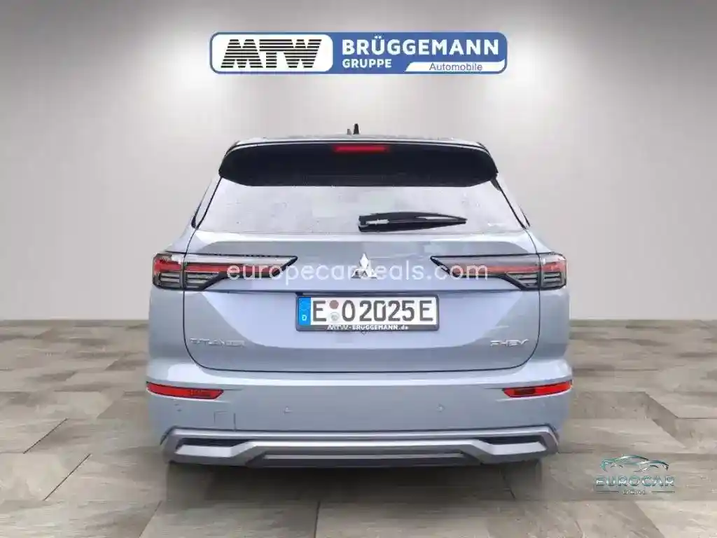 Mitsubishi Plug-in Hybrid Outlander