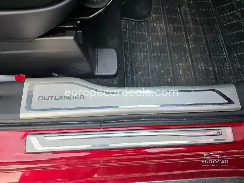 Mitsubishi Plug-in Hybrid Outlander