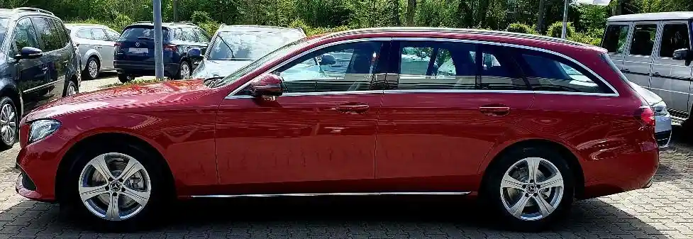 Mercedes-Benz E 200